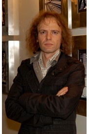 Dr. Uroš Zavodnik, Assistant Professor